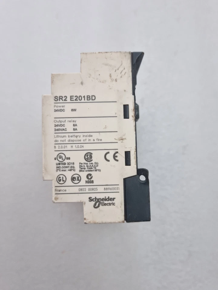 SCHNEIDER TELEMECANIQUE SR2 E201BD 24VDC PLC SMART RELAY MODULE FOR PARTS